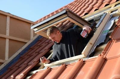 Pose de fenêtres de toit Velux à Carpineto